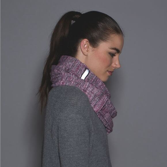 Lululemon Vinyasa Scarf in Space Dye Camo Berry Rumble Multi - Picture 5 of 7